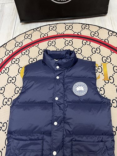 Canada Goose Navy Freestyle Crew Puffer Vest