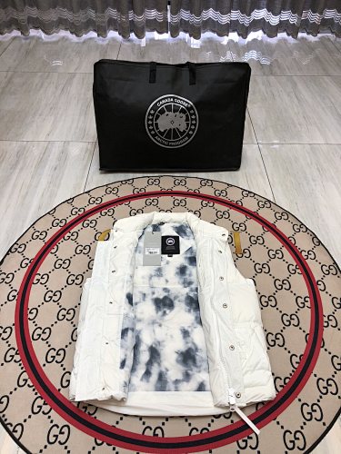 Canada Goose White Freestyle Crew Puffer Vest