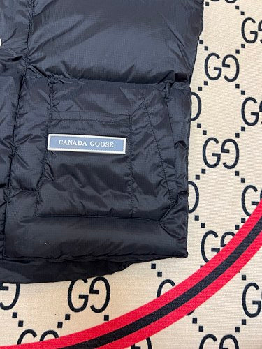 Canada Goose Black Freestyle Crew Puffer Vest