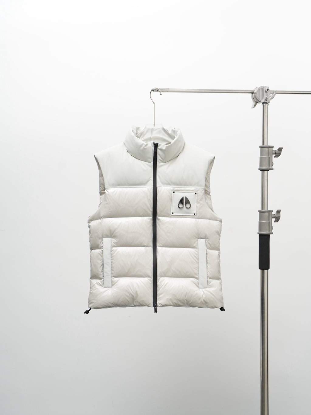 Moose Knuckles White Stelton Puffer Vest