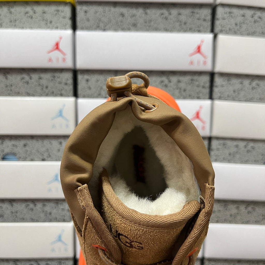 UGG Neumel Weather Hybrid Chukka Boot – Waterproof Suede Boot with UGGplush Lining, Lace-Up Closure & Contrast Orange Platform Outsole in Cattail