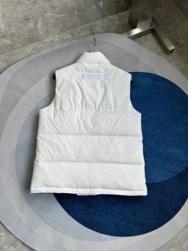Canada Goose White Freestyle Crew Puffer Vest