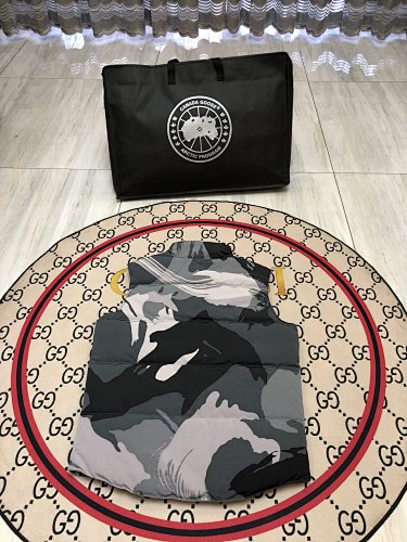 Canada Goose Camo Freestyle Crew Puffer Vest