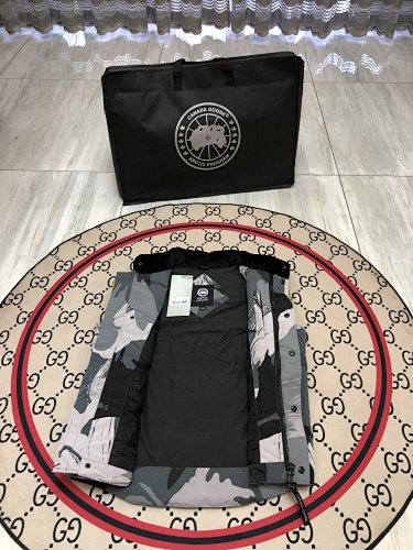 Canada Goose Camo Freestyle Crew Puffer Vest