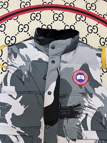 Canada Goose Camo Freestyle Crew Puffer Vest