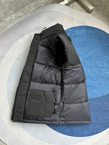Canada Goose Black Freestyle Crew Puffer Vest