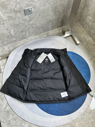 Canada Goose Black Freestyle Crew Puffer Vest