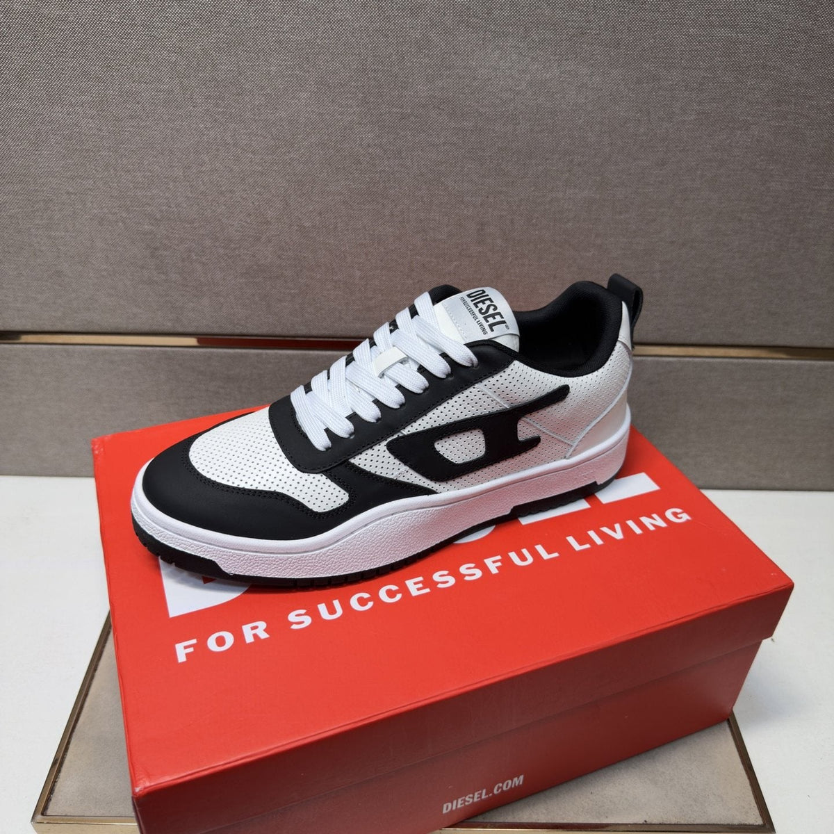 DIESEL Black and White Low-Top Sneakers